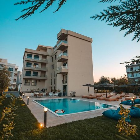 The Blue Wave Hotel Химар Екстериор снимка